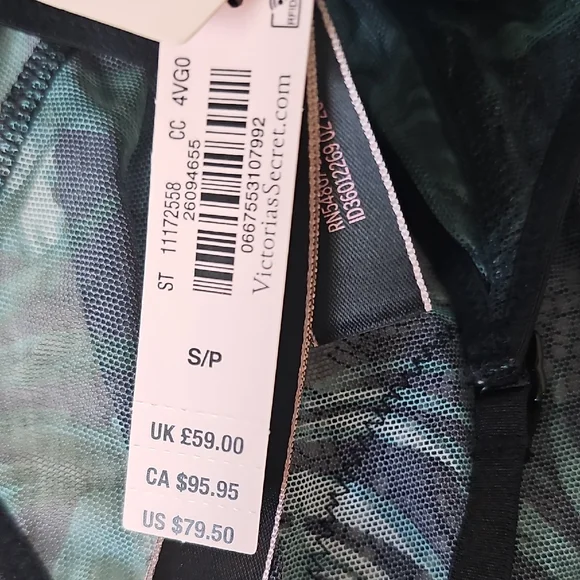 Victoria's Secret Black and Green Lace Bra - Picture 2 of 3